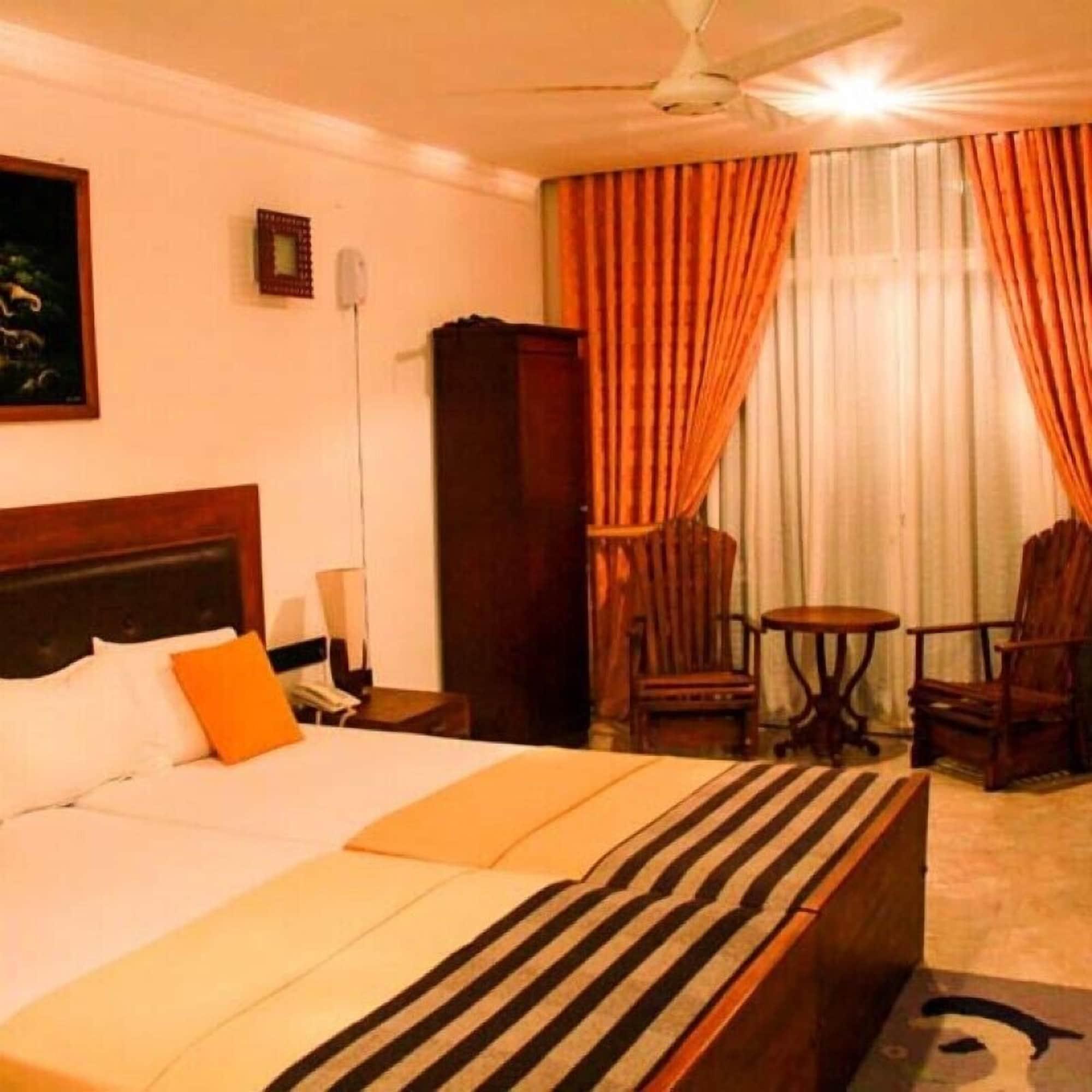 Ceylan Lodge 아누라다푸라 외부 사진