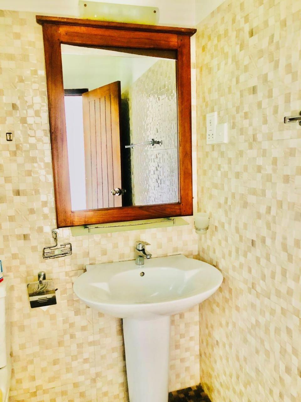 Ceylan Lodge 아누라다푸라 외부 사진