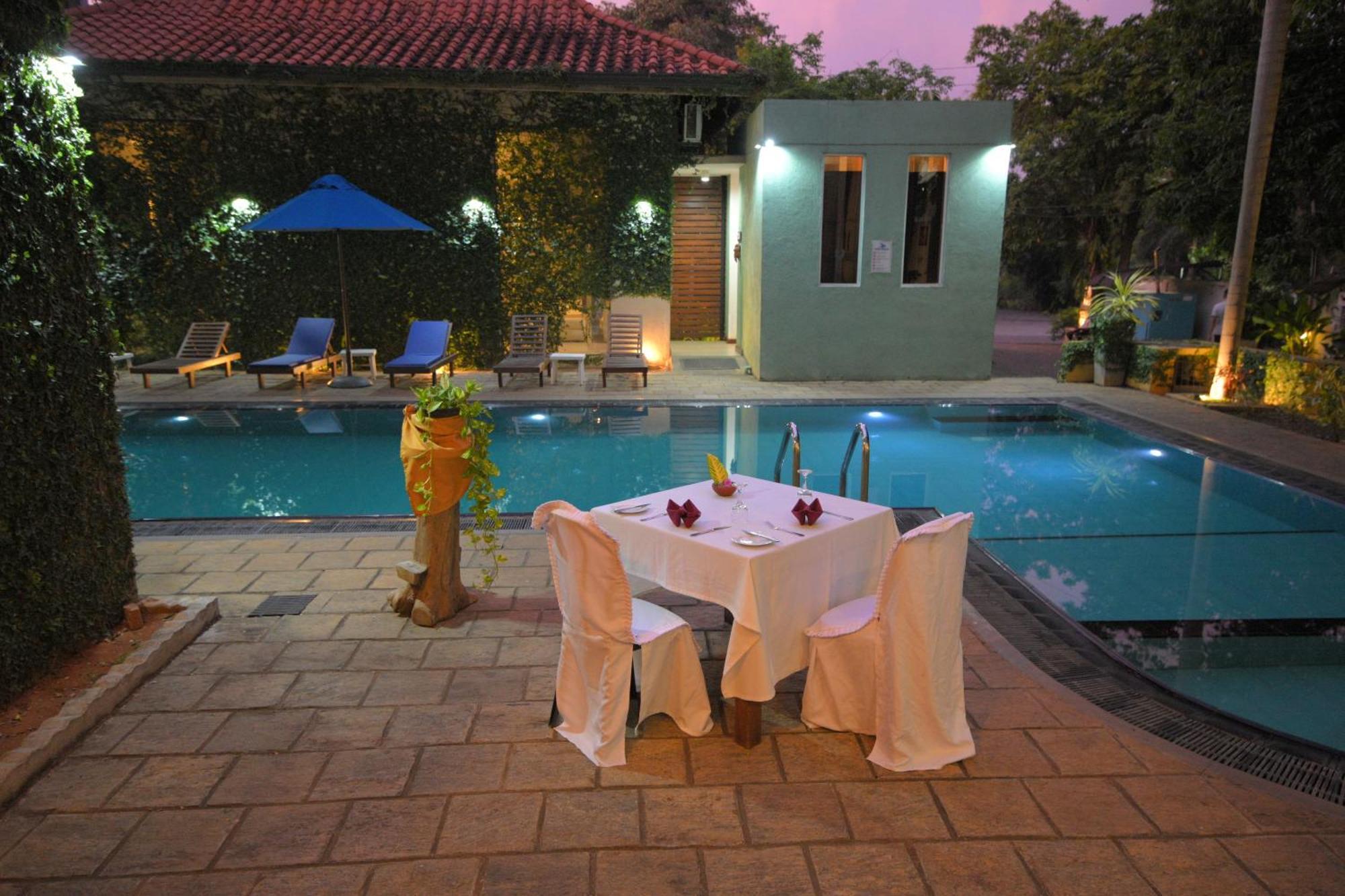 Ceylan Lodge 아누라다푸라 외부 사진